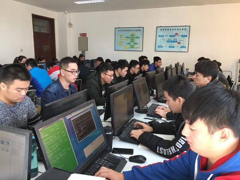 軟件技術(shù)專業(yè)人才在互聯(lián)網(wǎng)銷售領(lǐng)域的發(fā)展機遇